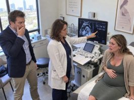 3 minutes after signing divorce papers, I took my daughter and flew to London. But at his mistress’s prenatal checkup, one number from the doctor turned their celebration to chaos.