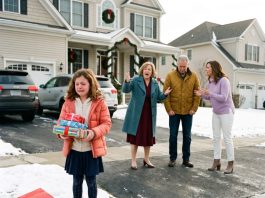 My 11-year-old daughter arrived at my parents’ house on Christmas carrying gifts for everyone. Minutes later, she was walking home alone with every present still in her arms, then spent Christmas by herself in an empty house. When I finally learned why they had turned her away, I stayed calm. Five hours later, everything changed.