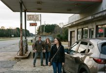 I was only 18 when my father drove away, leaving me alone at a gas station because I wouldn’t surrender my $15,000 to my brother. My parents expected me to come crawling back. Instead, one year later, they got the shock of their lives.