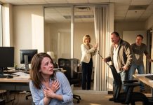 Her Uncles Used a Tire Iron. Her Mother Closed the Curtain. At 2:17 A.M., My Injured Daughter Called Me From the Hospital—and One Recording They Thought They Had Destroyed Turned Their Powerful Family’s Attempt to Bury the Truth Upside Down