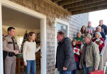 Every Christmas, I Learned I Was Excluded Through Smiling Instagram Photos—But After Grandma Left Me Her Beach House, 23 Relatives Arrived With a Locksmith, and the Green Box Waiting Inside Finally Explained Why I Had Been Kept Away for 15 Years