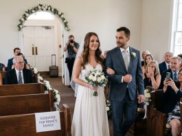 “They chose my brother’s trip over my wedding day. But when 1 million people watched who stepped up to walk me down the aisle, Mom panicked.”