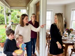 I Wired $8,000 to Stop My Parents From Losing Their Home. Then Mom Shut the Door on My Children, My Sister Flashed a New $8,000 Watch, and One Sentence About Her Wrist Turned Sunday Dinner Into Absolute Silence for Everyone There