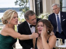 Mom slapped me at Dad’s black-tie birthday party. “How dare you sneak in here!” Dad’s response was a whisper: “Leave through the kitchen.” Then the governor rose and asked, “Do you know who she is?” My father stood frozen….