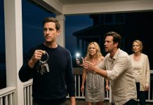At Our Beach House, My Entitled Sister Stole Every Master Bedroom Through a Sham Vote While Mom Claimed I Paid Zero. I Stepped Outside to Take One Call. Minutes Later, the Mansion Went Completely Dark, Leaving Everyone Trapped While I Held the Only Real Keys