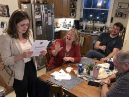 My entire family laughed when Mom called my graduation “a failure’s ceremony.” None of them showed up, and none even congratulated me. But when they discovered my six-figure income, my phone suddenly exploded with messages. Mom demanded an urgent family meeting, completely unaware of the surprise I had waiting for them…