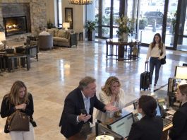 My family humiliated me before check-in, saying I wasn’t good enough to be seen with them at the resort. I said nothing and simply left, but less than an hour later, Dad called me in a panic after management told him, “Your stay is under review by the owner.” What he still didn’t understand was why the owner cared about me.