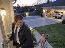 I was about to walk into the house when my seven-year-old son pulled me back and said, “Dad, don’t go home tonight. She doesn’t want you to see what she hid.” I went straight to the garage instead—and what I discovered changed everything I thought I knew about my family.