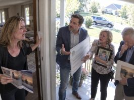 “You’ll figure it out,” my ex-husband laughed when I desperately needed help with our dying son. My parents refused to help, too. A month later, I buried my child. Seven days after the funeral, they appeared at my doorstep—and I couldn’t believe what they were holding…