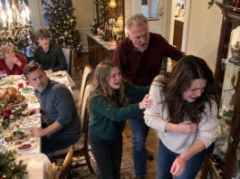 Christmas dinner turned into a nightmare when my father attacked me for defending my daughter! He called me trash, completely forgetting who paid his bills. One phone call later, the entire table was begging me to stop…
