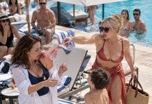 A woman at the resort pool became furious when my family refused to give up our carefully chosen loungers just because she wanted a better view, and before I could respond, she threw her cocktail straight at me in front of everyone. My six-year-old witnessed the entire humiliating scene, but what my child did next was so unexpected that even the woman who started it seemed completely lost for words.
