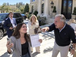My dad yelled, “Get out! You’re no longer my daughter!” I left. Two weeks later, they used my card to pay for their $5 million mansion… I just smiled: “Dad, you just kicked out the wrong person—the one who funded your entire life!…