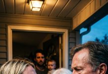 Five years after my parents disowned me over my divorce, a Netflix documentary exposed my ex-husband—now they want back in, but I’ve already built a new life they’re trying to destroy.