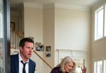 “Let go of my wife!” I screamed when I walked in and saw my mother gripping my pregnant wife’s hair. She was seven months along, trembling on the floor. I kicked my mother out immediately. But when my wife handed me her phone, I found 412 hidden notes. The final entry exposed something my mother had concealed for fifteen years.