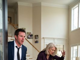 “Let go of my wife!” I screamed when I walked in and saw my mother gripping my pregnant wife’s hair. She was seven months along, trembling on the floor. I kicked my mother out immediately. But when my wife handed me her phone, I found 412 hidden notes. The final entry exposed something my mother had concealed for fifteen years.
