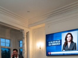 “Leave your daughter home. Rich people are coming to Thanksgiving,” Mom declared. Everyone agreed excitedly. I said “Okay.” Next day, headlines read: “BILLIONAIRE CEO REVEALS IDENTITY.” Their phones exploded…
