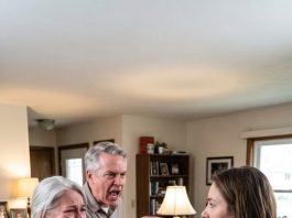 I posted a very long message on Facebook and Instagram titled “The Secret Family Group Chat.” In it, I exposed hundreds of messages filled with insults, control, and demands from my family. After years of enduring their cruelty in silence, I finally brought everything to light. Instead of apologizing, they turned around and blamed me for destroying their lives…