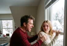 “My Dad Threw Me Out of a 2nd-Floor Window into -10°C Snow on Christmas Eve. By the Time ER Found Me, I Was Minutes from Death.”