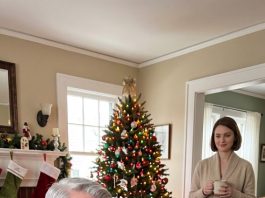 My heart completely shattered at Christmas when Dad handed out Paris plane tickets to “everyone he loves,” leaving me out. Mom coldly added, “Guess you don’t count,” as my brother smirked. Hurt and abandoned, I canceled everything that night. By morning, the family chat exploded…