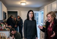 After giving away over one hundred thousand dollars, a young woman feigns the collapse of her career—only to be met with a cold, heartless rejection from her own parents. The situation turns suffocating when her young niece brings over a piggy bank to help, inadvertently triggering a dangerous break-in by a debt collector that exposes a cruel, long-hidden scheme of deception.