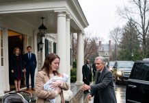 Forced Out With Her Newborn Twins, She Faced the World Alone—Until Her Billionaire Father Came to Her Rescue