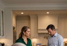 My daughter-in-law told me to heat up leftover pasta while eight guests enjoyed a beautiful dinner. I’d brought homemade short ribs, but there wasn’t even a chair for me. My son said nothing. I took my food and left. The following morning, one spreadsheet revealed a financial secret that changed our family forever.
