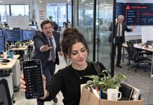 When my boss stole credit for the platform I built alone, I smiled, cleared my desk, and turned off my work phone. By Monday, I had 89 missed calls from numbers I didn’t recognize and 6 from the CEO himself.