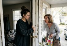 At family dinner, I told everyone, “I’m about to give birth.” My mother burst out laughing and said, “That’s not my grandchild.” Heartbroken, I drove myself to the hospital alone and gave birth without my family’s support. A week later, Mom suddenly knocked on my door and said sweetly, “Sweetheart, let me see the baby.” I looked her straight in the eyes and replied, “What baby? What grandchild?” The expression on her face changed instantly…