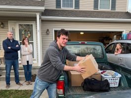 My parents spoiled my sister and left me a $40 gift card while they drove to Myrtle Beach without me. I packed my truck and moved 2,000 miles away. 8 years later…