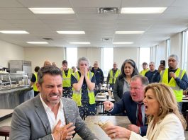 I Was The New CEO Eating Cafeteria Lunch When The Director’s Wife Scorched My Hand: “This Table Is Reserved For Senior Leadership. Go Sit With The Line Workers!” Wrong Target!